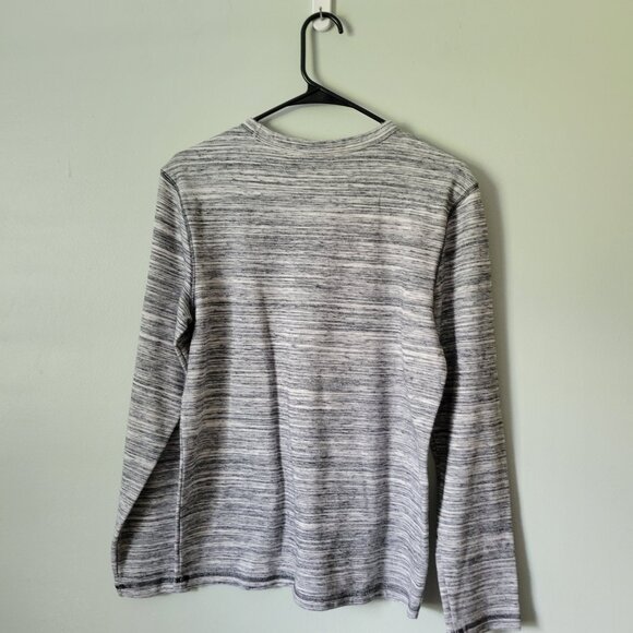 APT.9 Gray Shirt Men's Small Long Sleeve Fleece Crew Neck NWOT - Picture 3 of 3